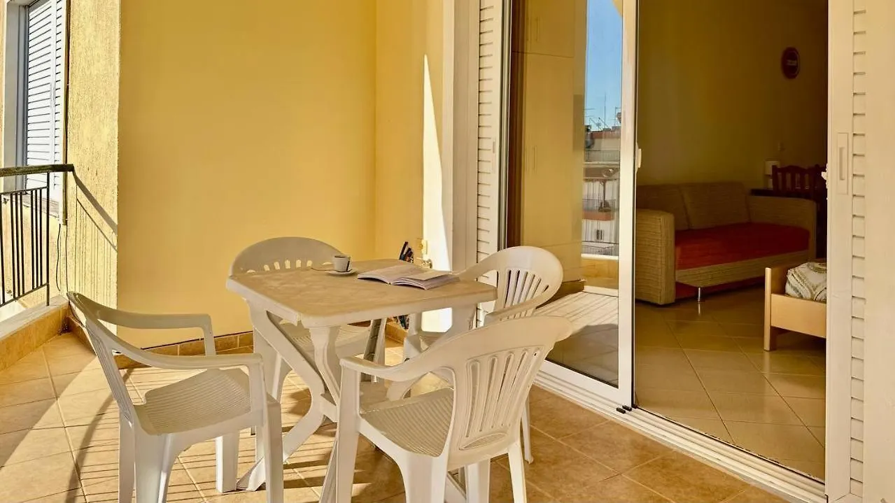 Orange Studio Sea View Sarandë